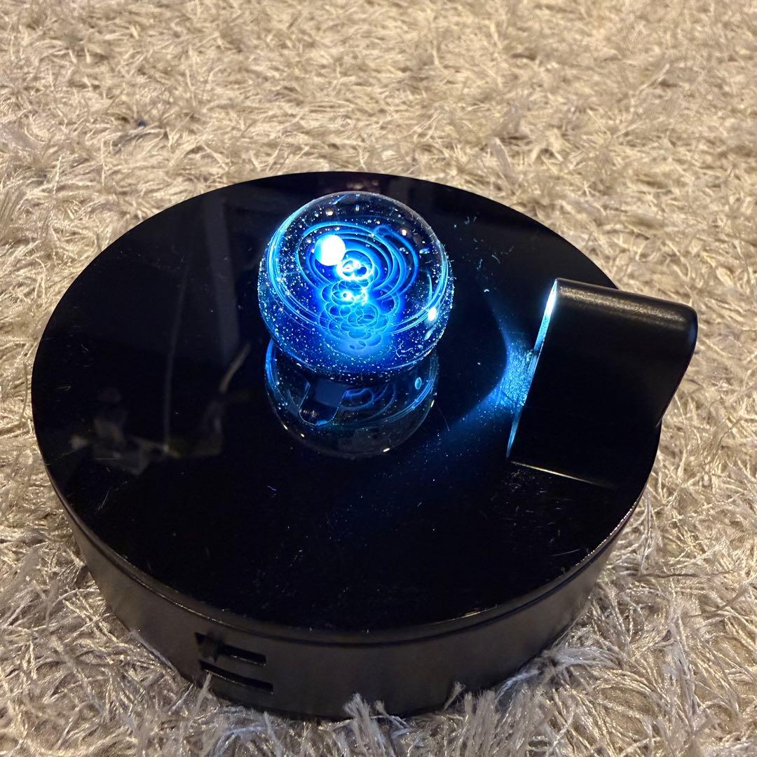 【正規品】+α 宇宙ガラス ミニマーブル ホワイトオパール LED展示台セット