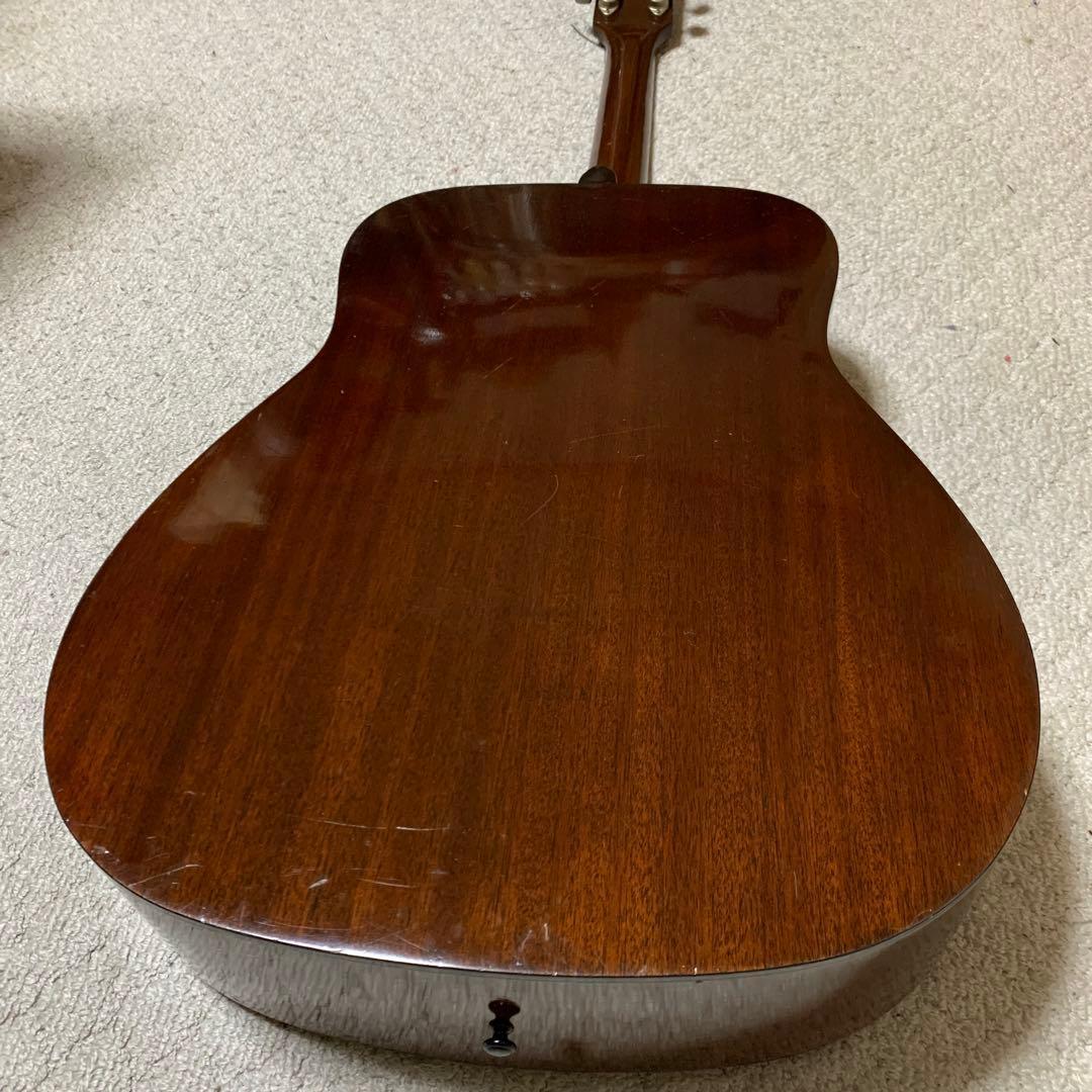 YAMAHA ヤマハ　FG-200 アコースティックギター　ハードケース付き