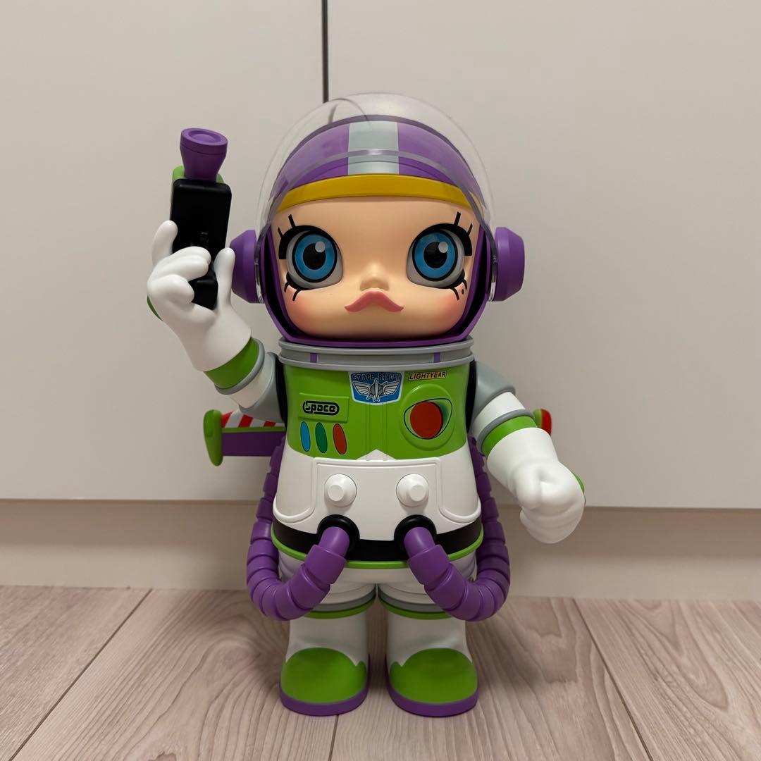 新品　MEGA SPACE MOLLY 400% Buzz Lightyear