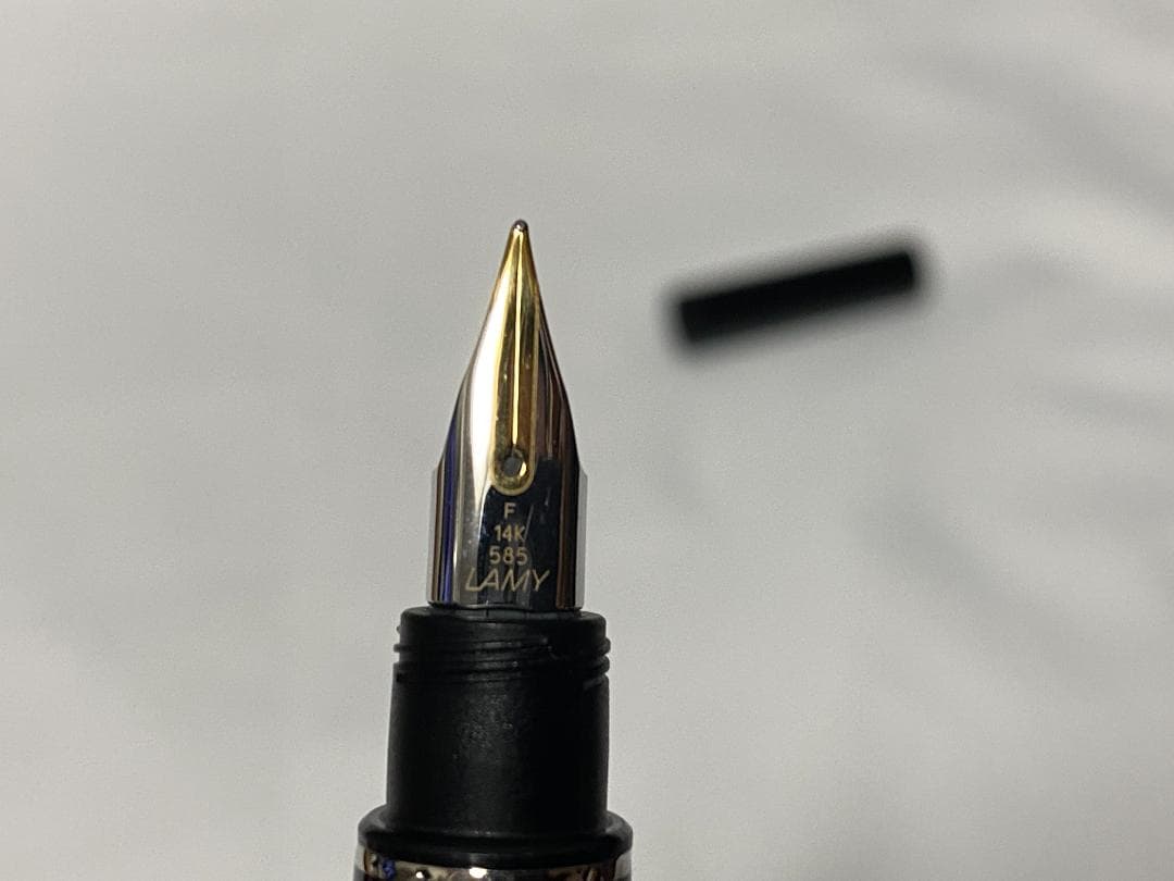 希少 LAMY 万年筆 アクセント エイトリング 14K ペン先F