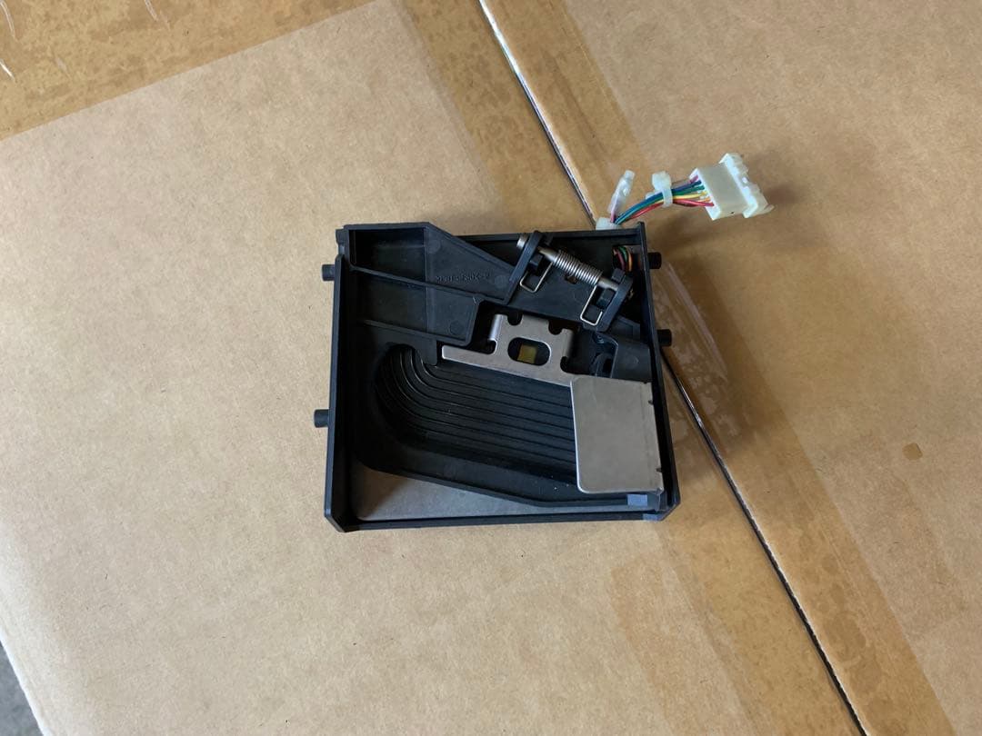 オリンピア（4号機）ホッパーとセレクター　25パイ　中古品　南国育ち