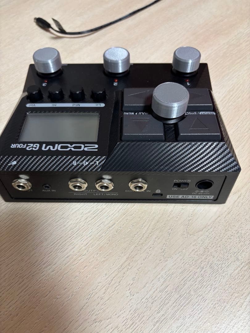 ZOOM g2four エクスプレッションペダル付き マルチエフェクター