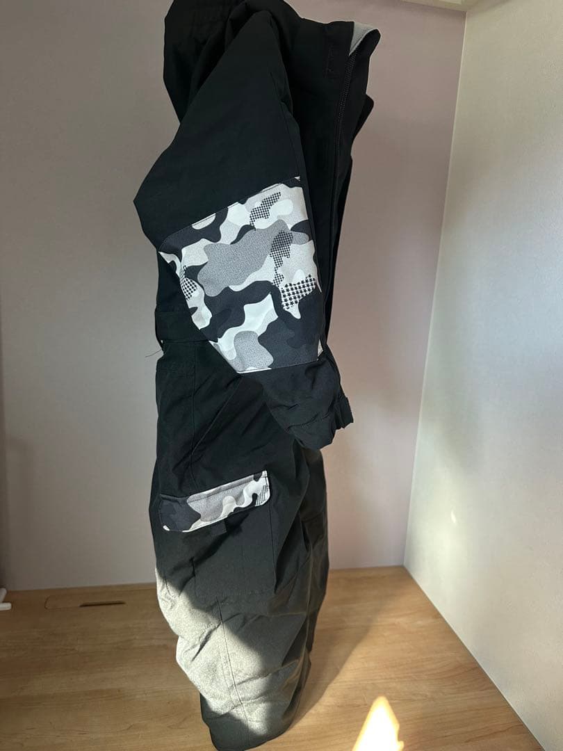 ウィンタースポーツウェア　キッズ　新品　100cm