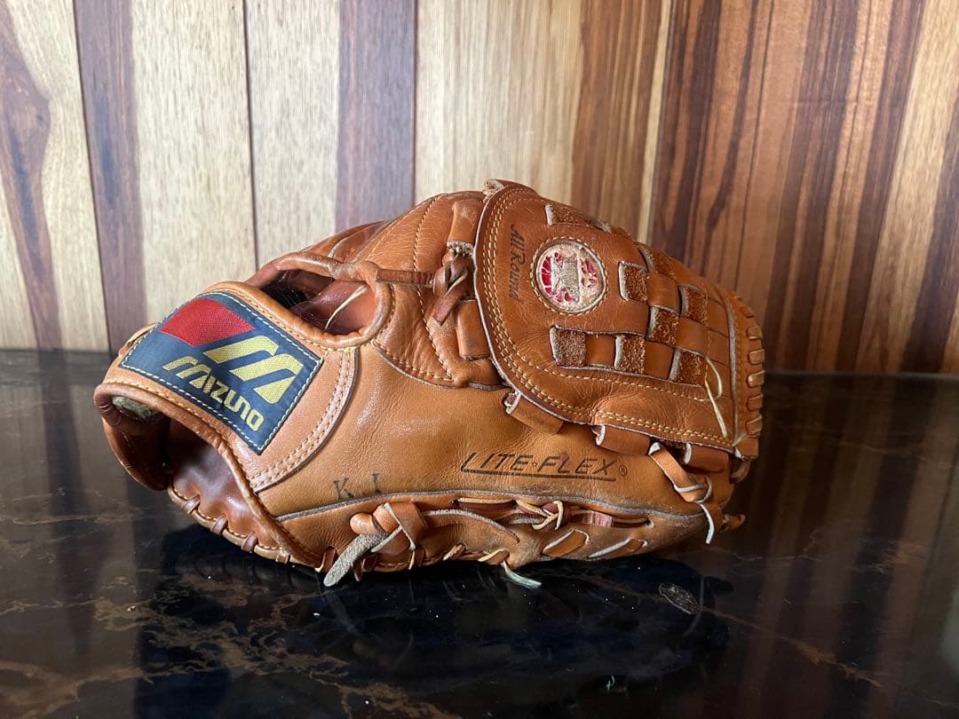 【O-781】ミズノ グローブ 赤カップ ワールドウィン ビンテージ