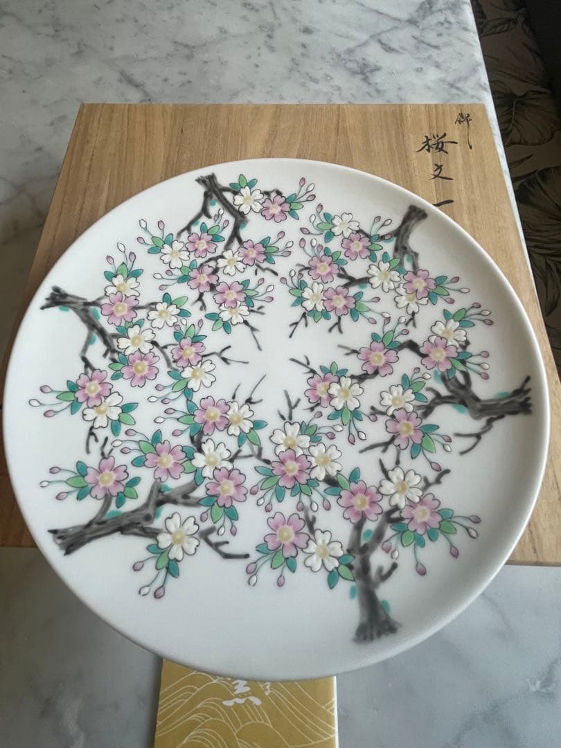 天皇皇后陛下も愛用する仁窯　小畑裕司さんの人気商品　共箱　栞