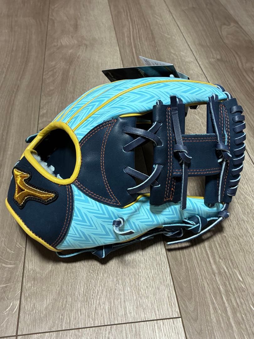 ミズノプロ　軟式用BSSショップ限定モデル　内野手用