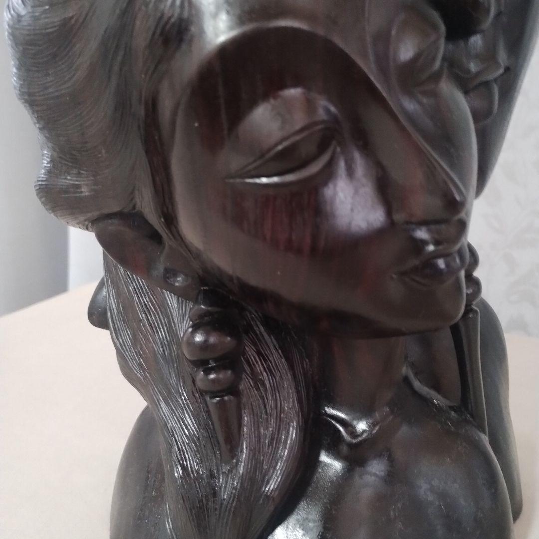 バリ島の伝統工芸品　黒檀バリ人形