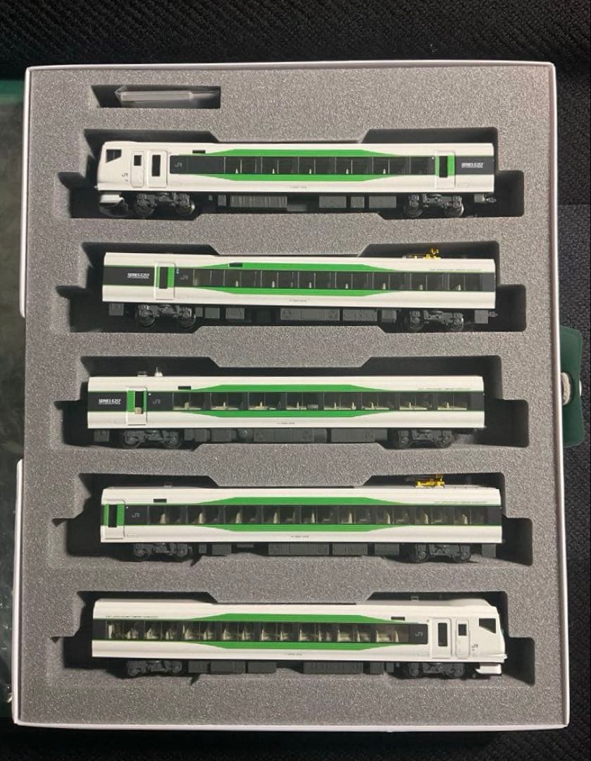 KATO 10-1884 E257系5500番台 草津・四万・あかぎ　室内灯付き