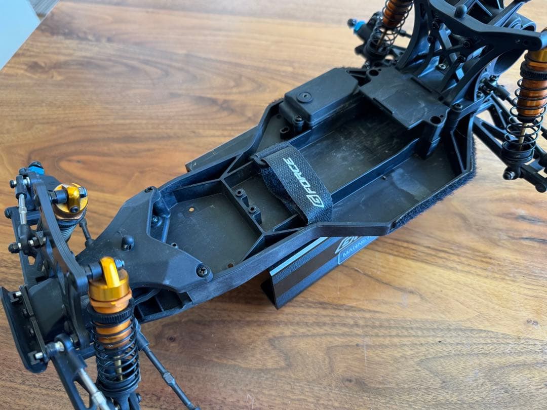 G force Genova ジェノバ　ボディ2枚　最終価格