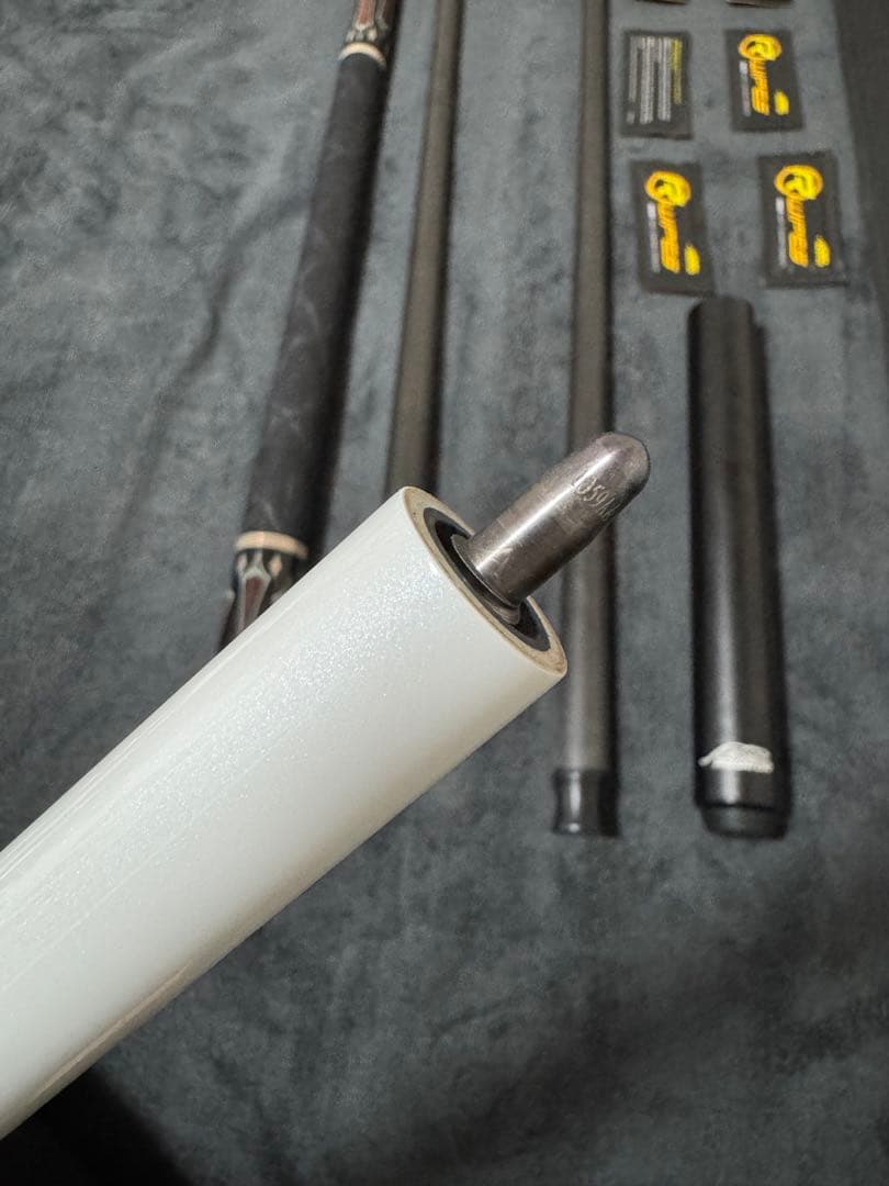 Predator スローン 3-1、Revoシャフト、Bkrushキューセット