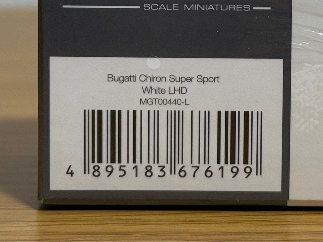新品未開封 ブガッティ シロン 1/64 MINI GT ミニカー Chiron