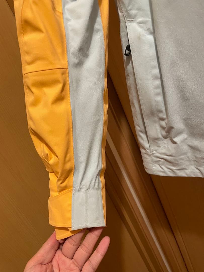 超美品❗️ Burton [ak] GORE-TEX スノーボードジャケット S