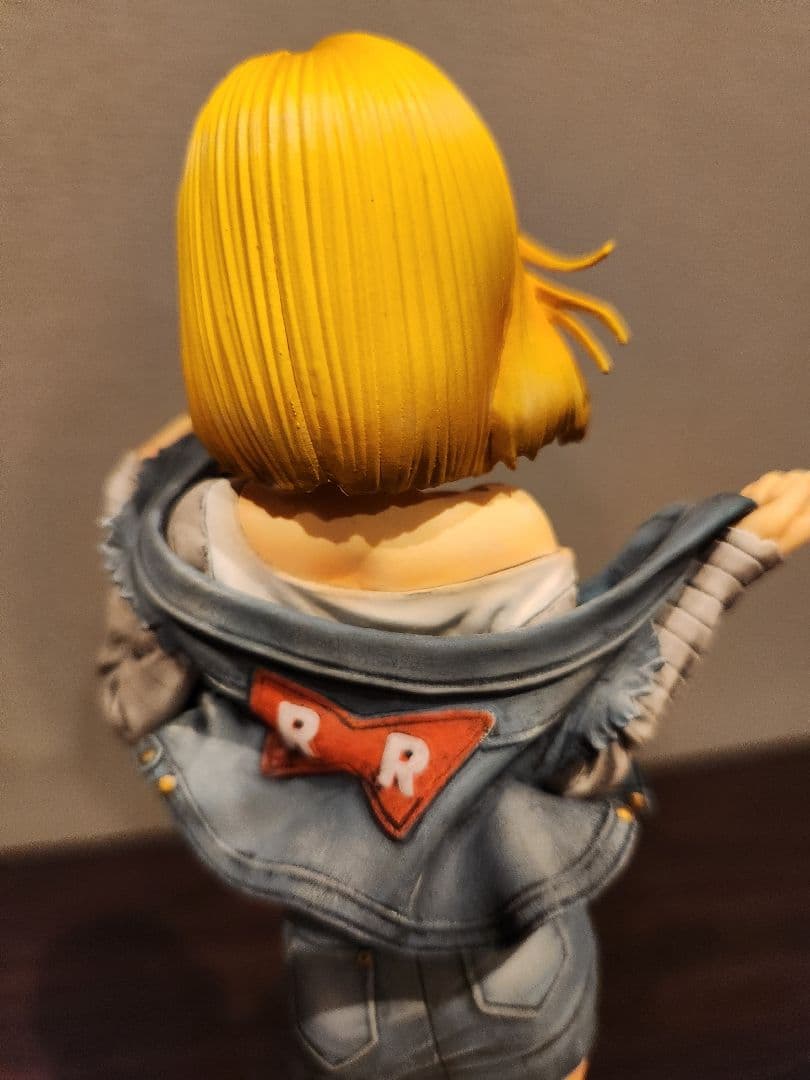 glitter&glamours 18号　フィギュア グリッターグラマラス　生足