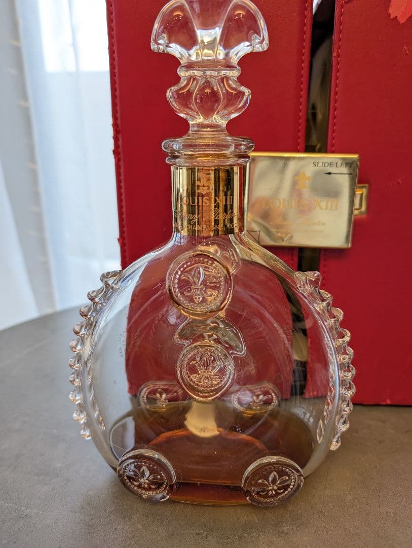 レミーマルタン　ルイ13世　バカラクリスタル　空き瓶　観音開き