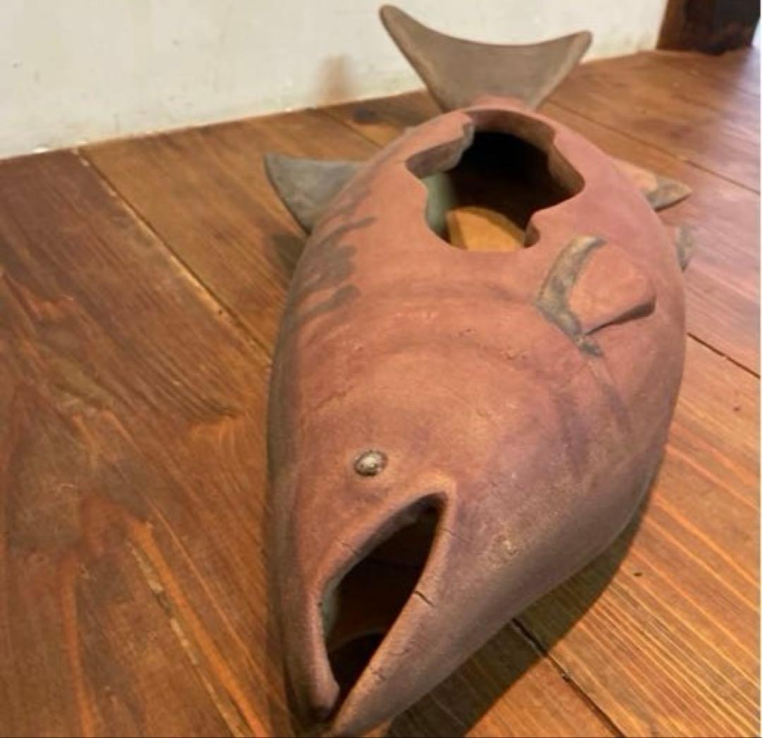 美品　陶芸　焼物　魚　花器　陶器　花瓶　オブジェ　重厚感ある　花入