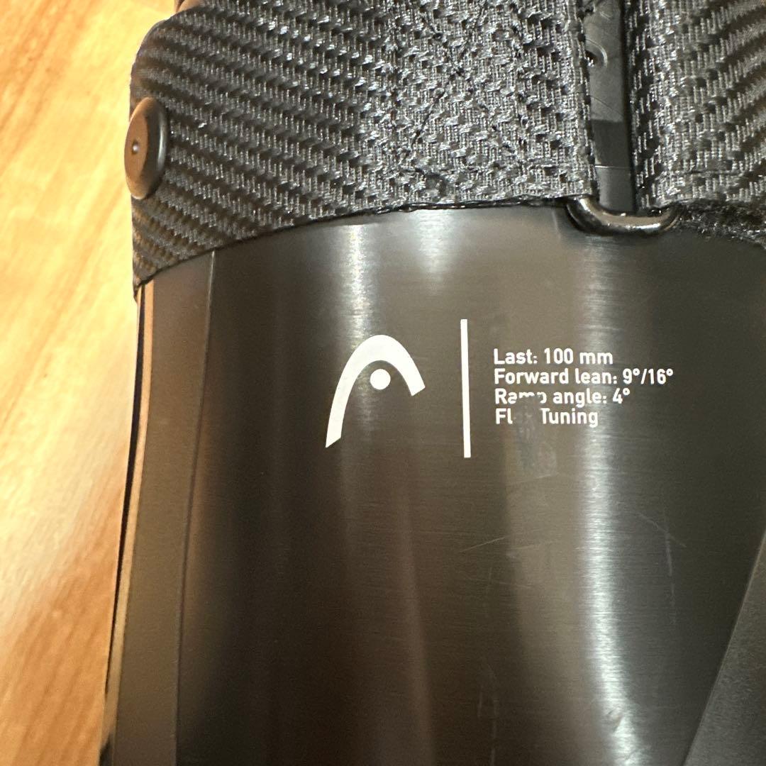 スキーブーツ　HEAD 110 MV LTD