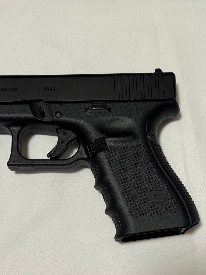 東京マルイ　Glock 19 Gen 4 ガスガン