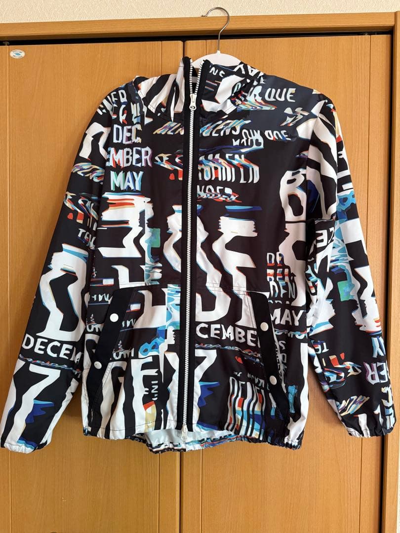 Mサイズ　DECEMBER MAY ウィンドブレーカー