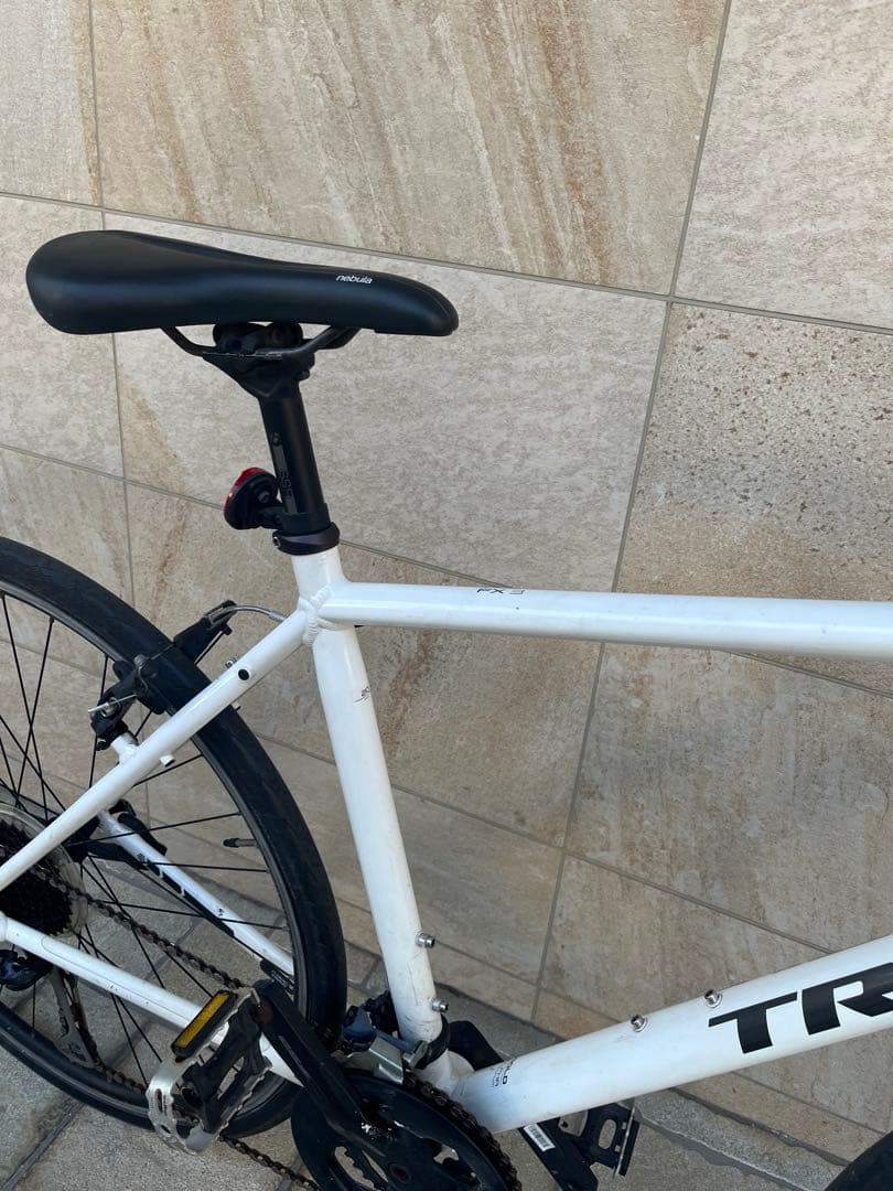 【東京近郊受渡し希望】クロスバイク TREK FX3 状態良好 即乗り可能