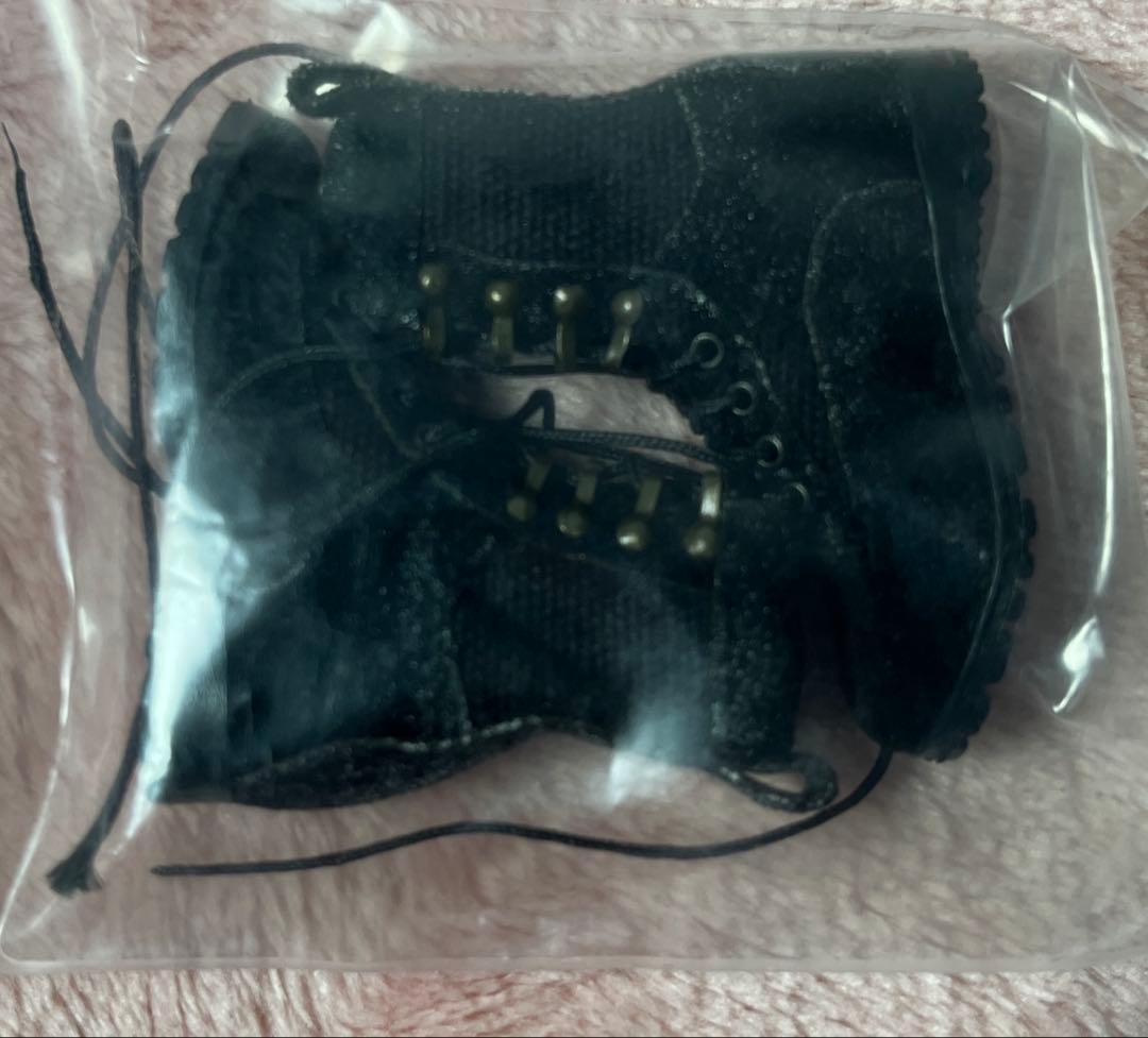 現状　ミリタリー女性　メイドアクションフィギュア用衣装　武器　アクセサリーセット