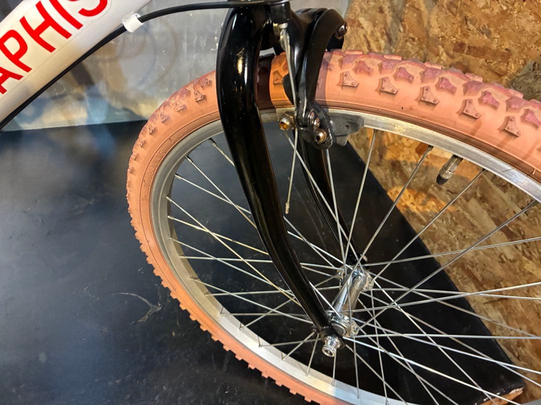 H8 中古キッズバイク 子ども自転車 GRAPHIS 24インチ