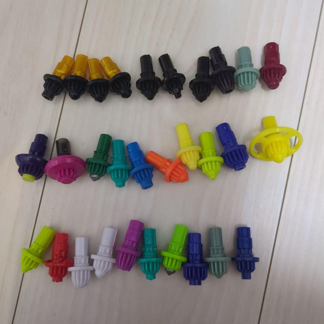 【大幅値下げ】ベイブレードX　まとめ売り　パーツ65点