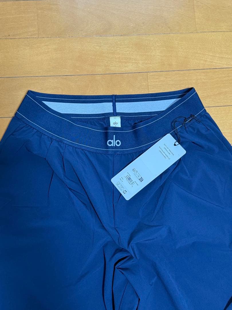 【正規品】Alo Yoga ボトムス トラウザー ネイビー Mサイズ