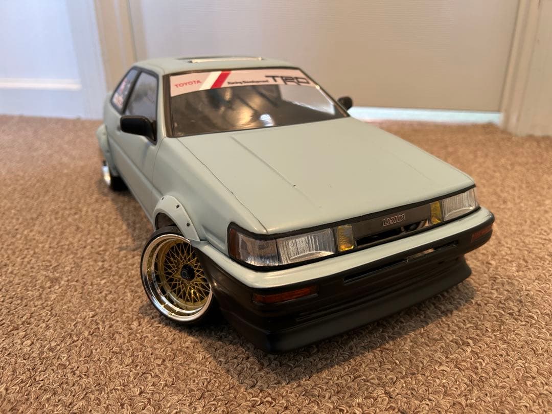 陸人・LP-86+AE86レビン、ボデ付き（オプションパーツ付き）