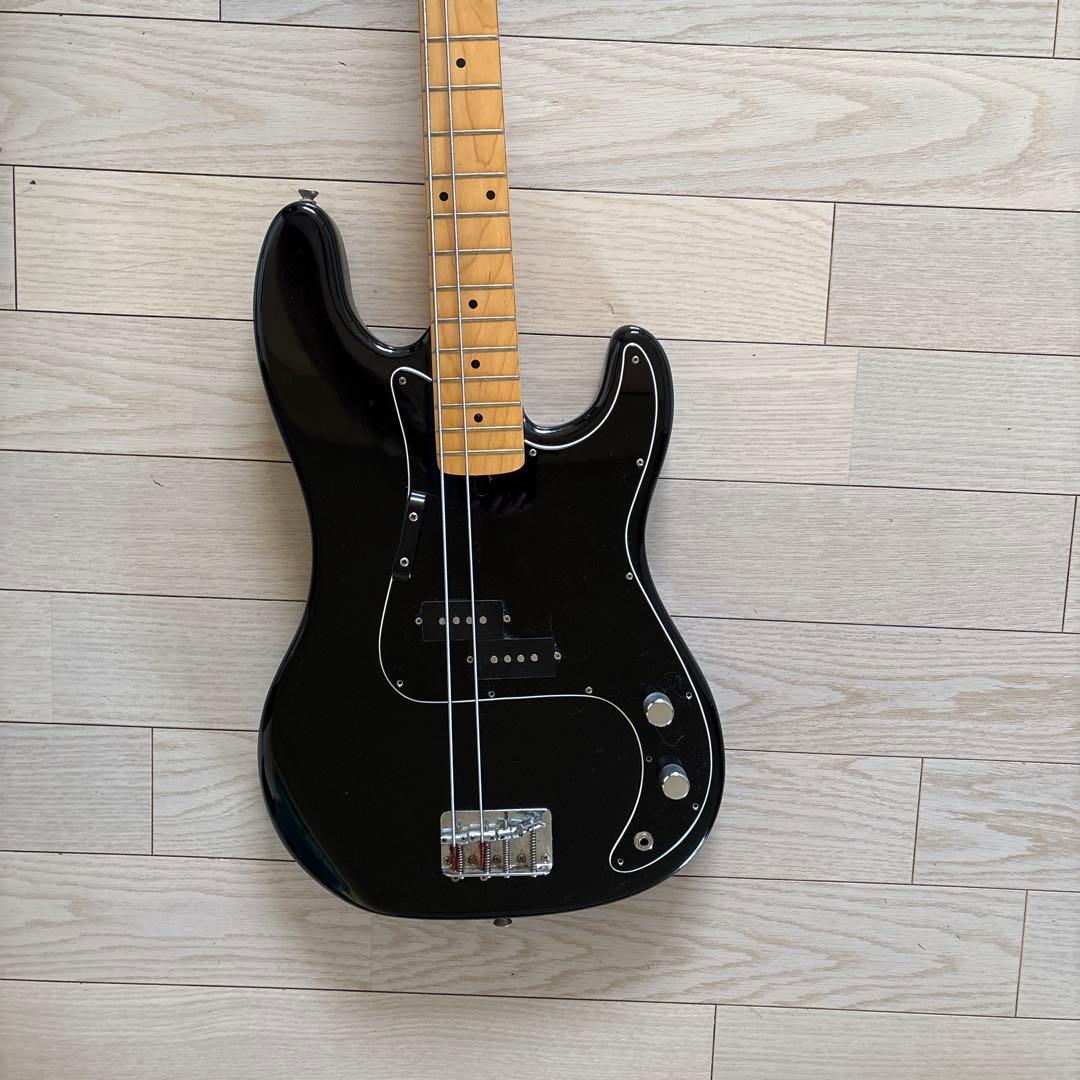 エレキベース ブラック アルダー製ケース付き