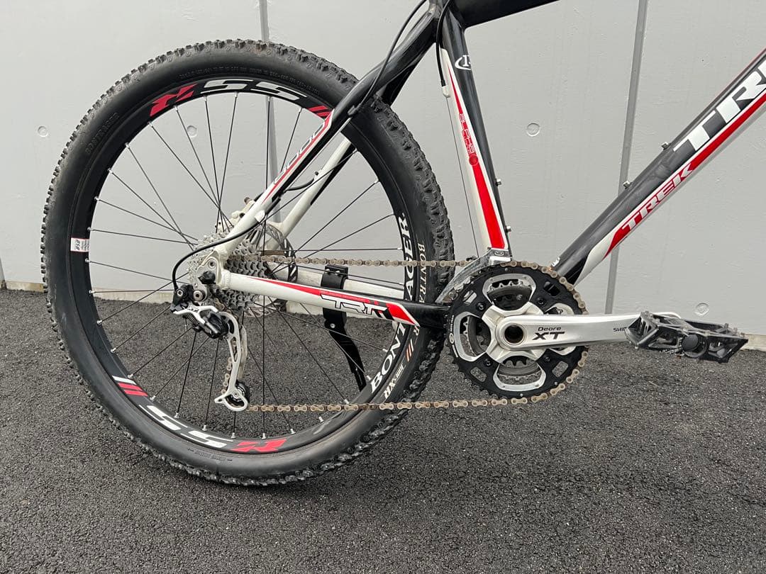 【大阪直接渡しのみ】 トレック TREK 8シリーズ 26インチ 譲渡証明書付き