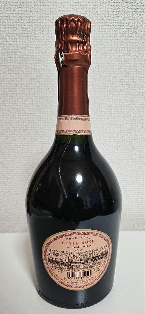 Laurent-Perrier ローランペリエ シャンパン ロゼ 化粧箱入り