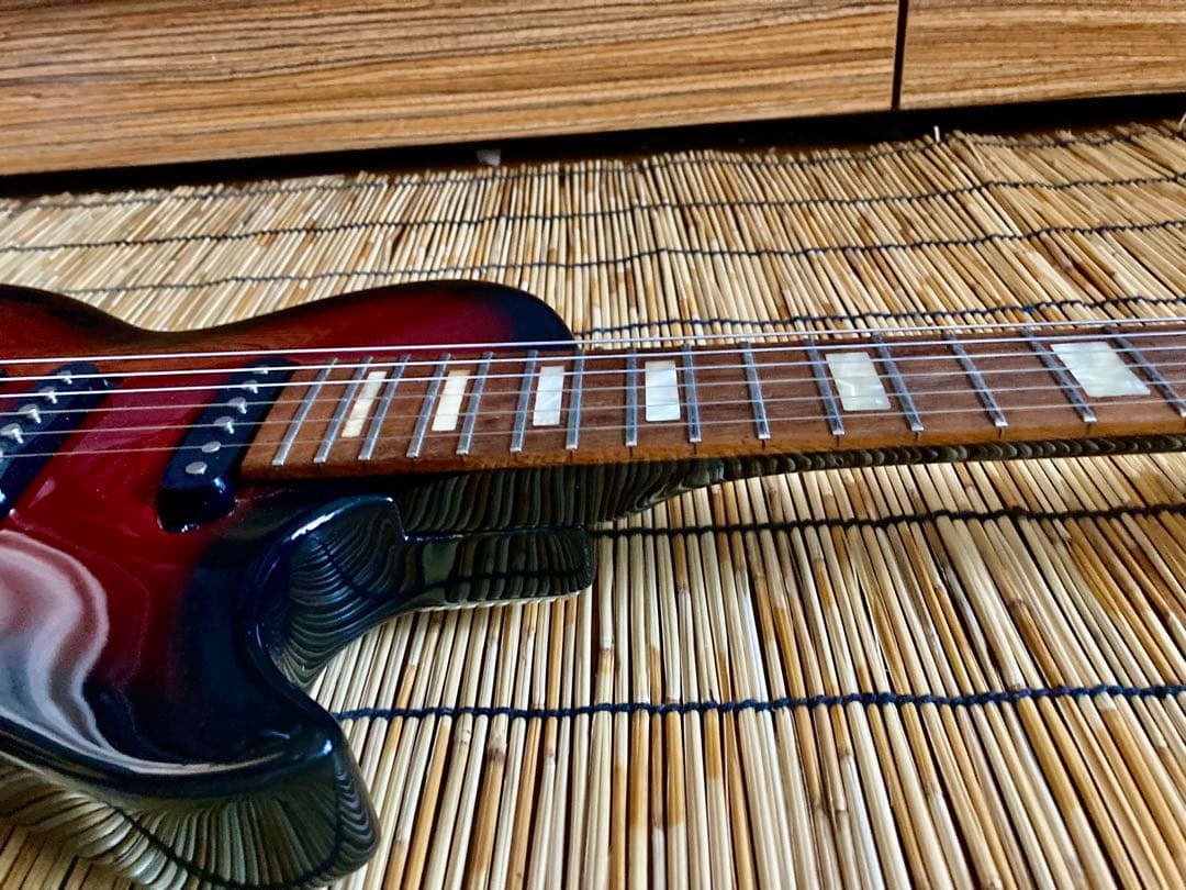 ☆ねこ☆ GrassRoots G-I-48LP 唯一無二の改造ギター