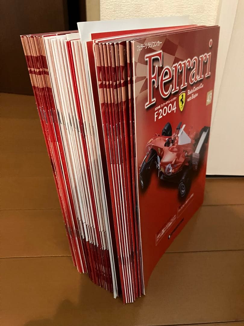 デアゴスティーニ　F2004 フェラーリ　エンジンカー（未使用品　部品取り用）