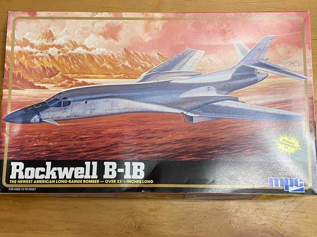 B-1Bランサー　1/72スケールプラモデル完成品 MPC