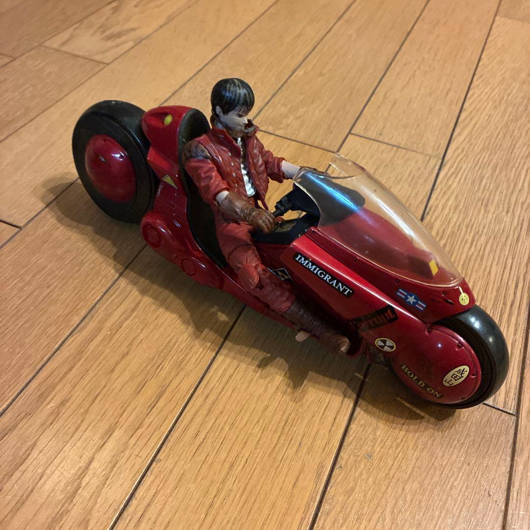 AKIRA 金田 バイク フィギュア