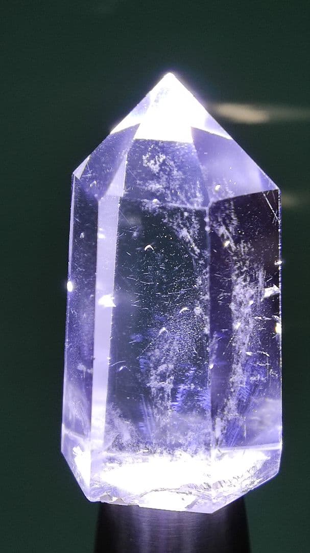 パワーストーン　天然石　エンジェルラダー入り水晶　ポイント　85g　No.166