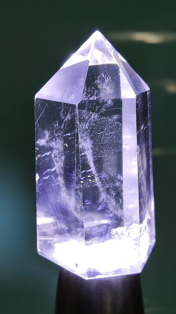 パワーストーン　天然石　エンジェルラダー入り水晶　ポイント　85g　No.166