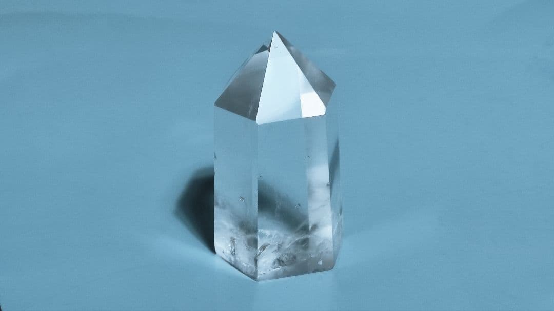 パワーストーン　天然石　エンジェルラダー入り水晶　ポイント　85g　No.166