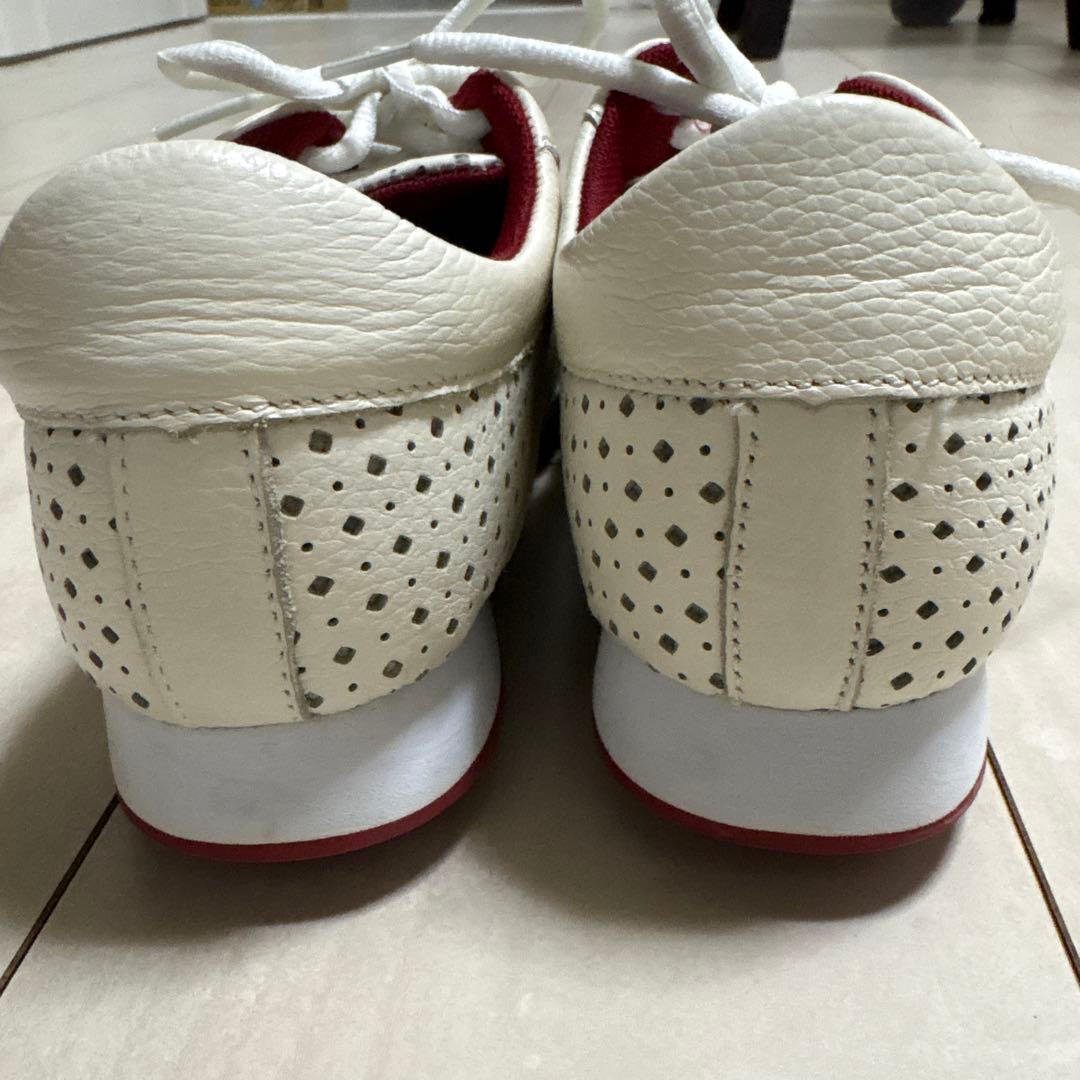 【新品未使用】MASTER BUNNY EDITION ゴルフシューズ(女性用)