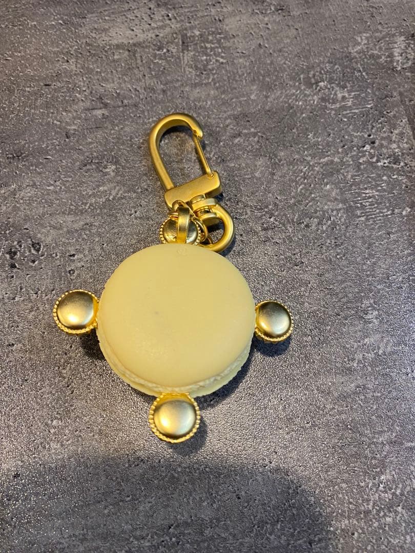 限定 Q-pot. セーラームーン 変身ブローチ マカロン キーホルダー