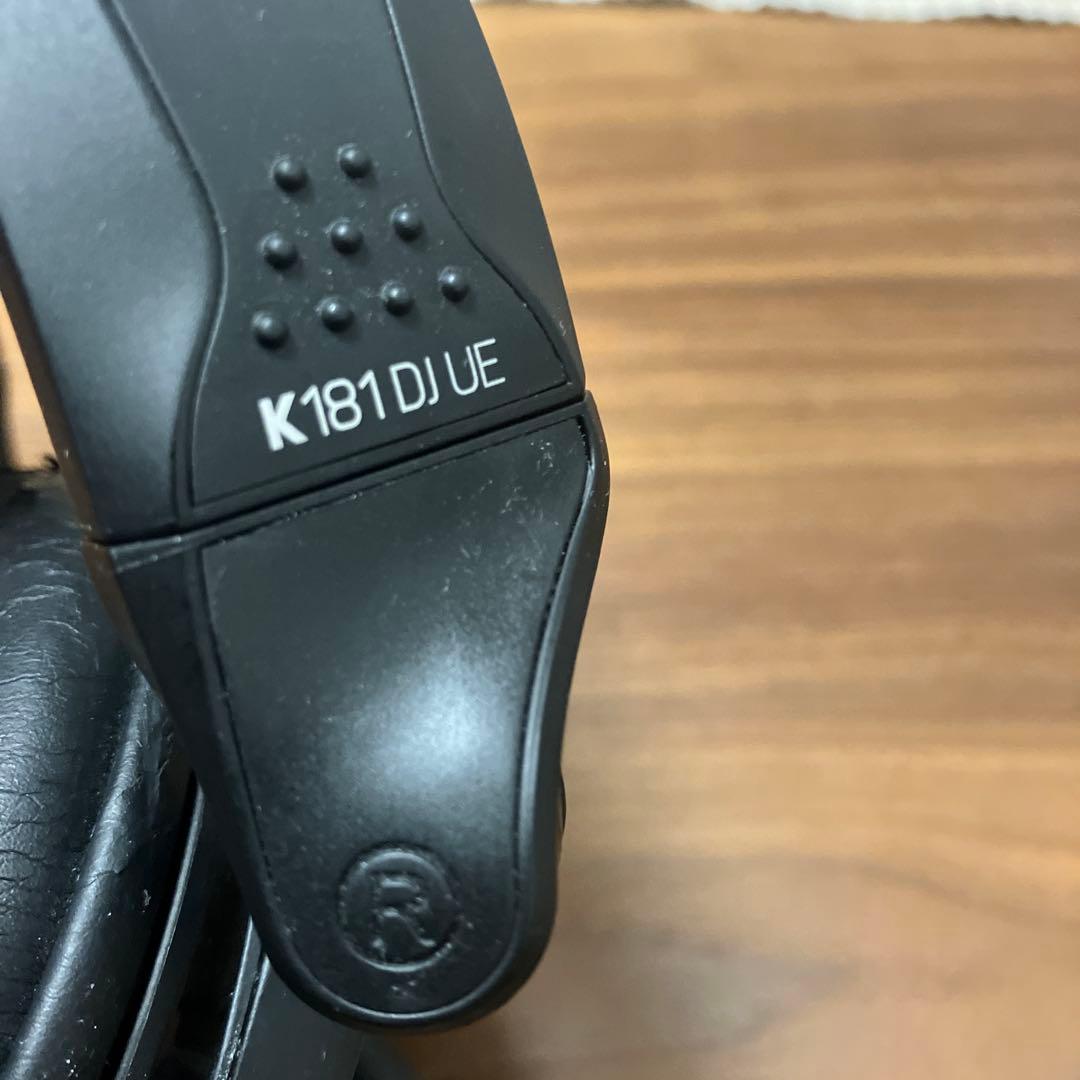 AKG DJ181 UE - 究極の低音 DJ用ヘッドホン ブラック