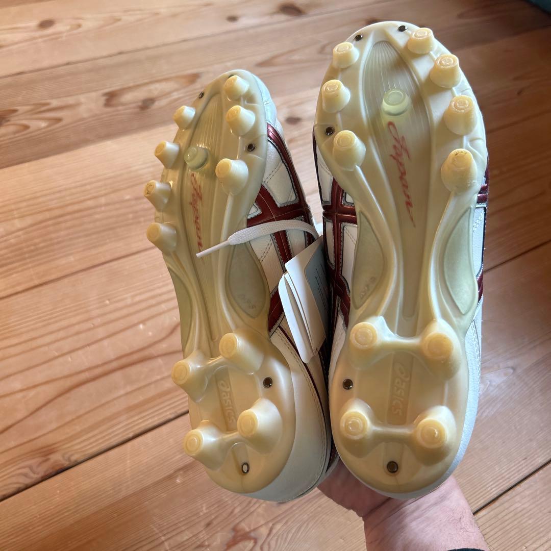 asics アシックスのC3-JFパールホワイト×ワインレッド