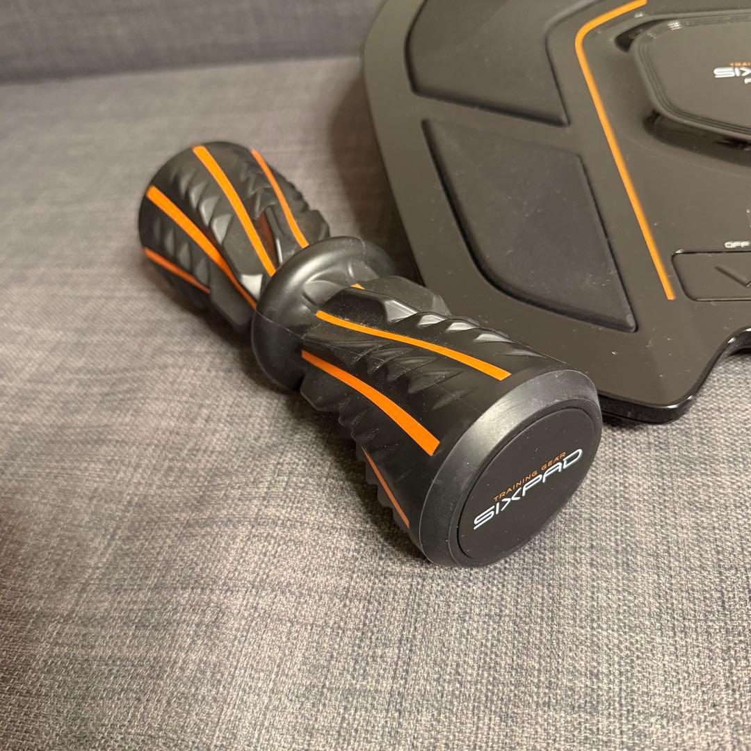 SIXPAD Foot Fit EMS + フットローラー付き