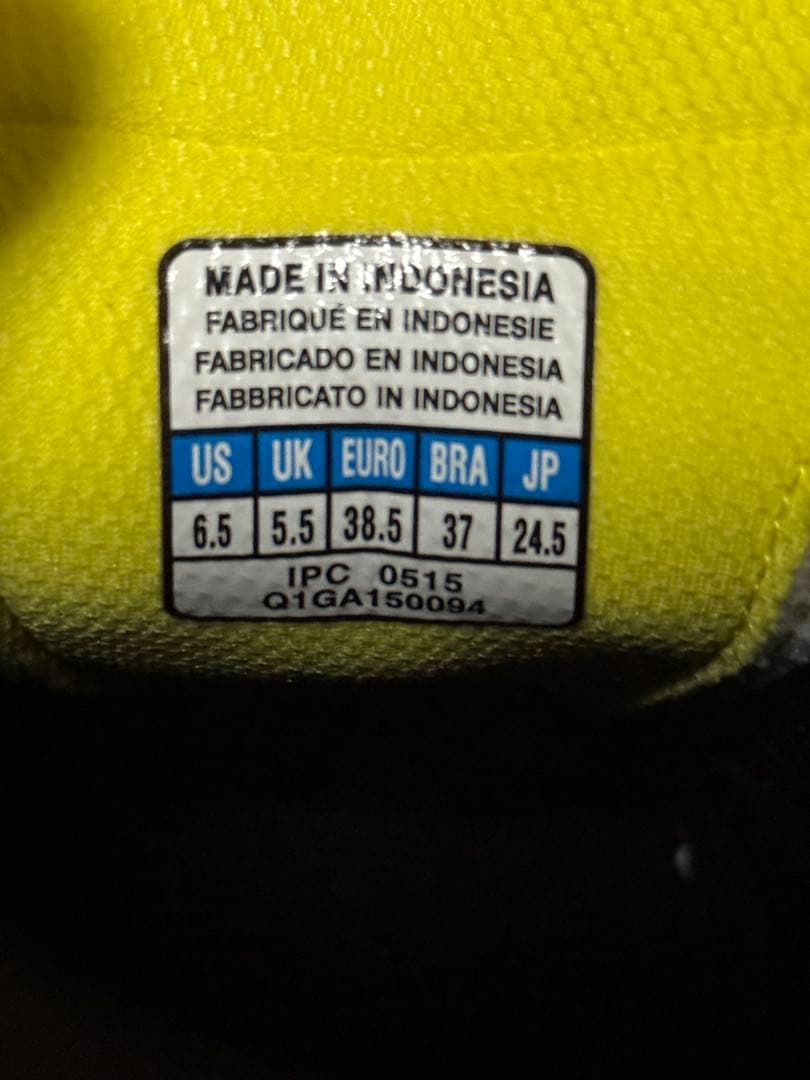 Mizuno モレリア サラ 30周年モデル 24.5cm