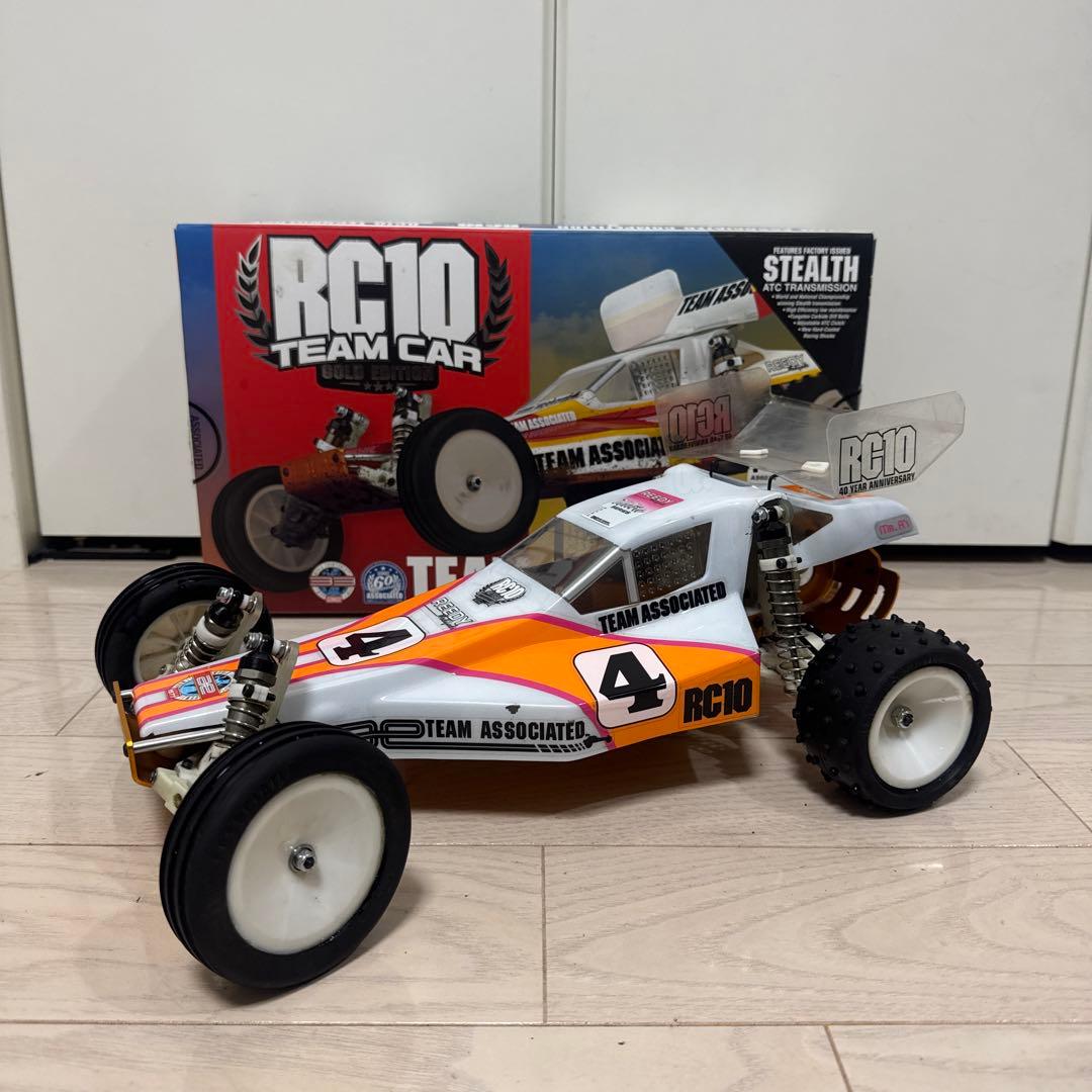 アソシ Associated RC10 team car