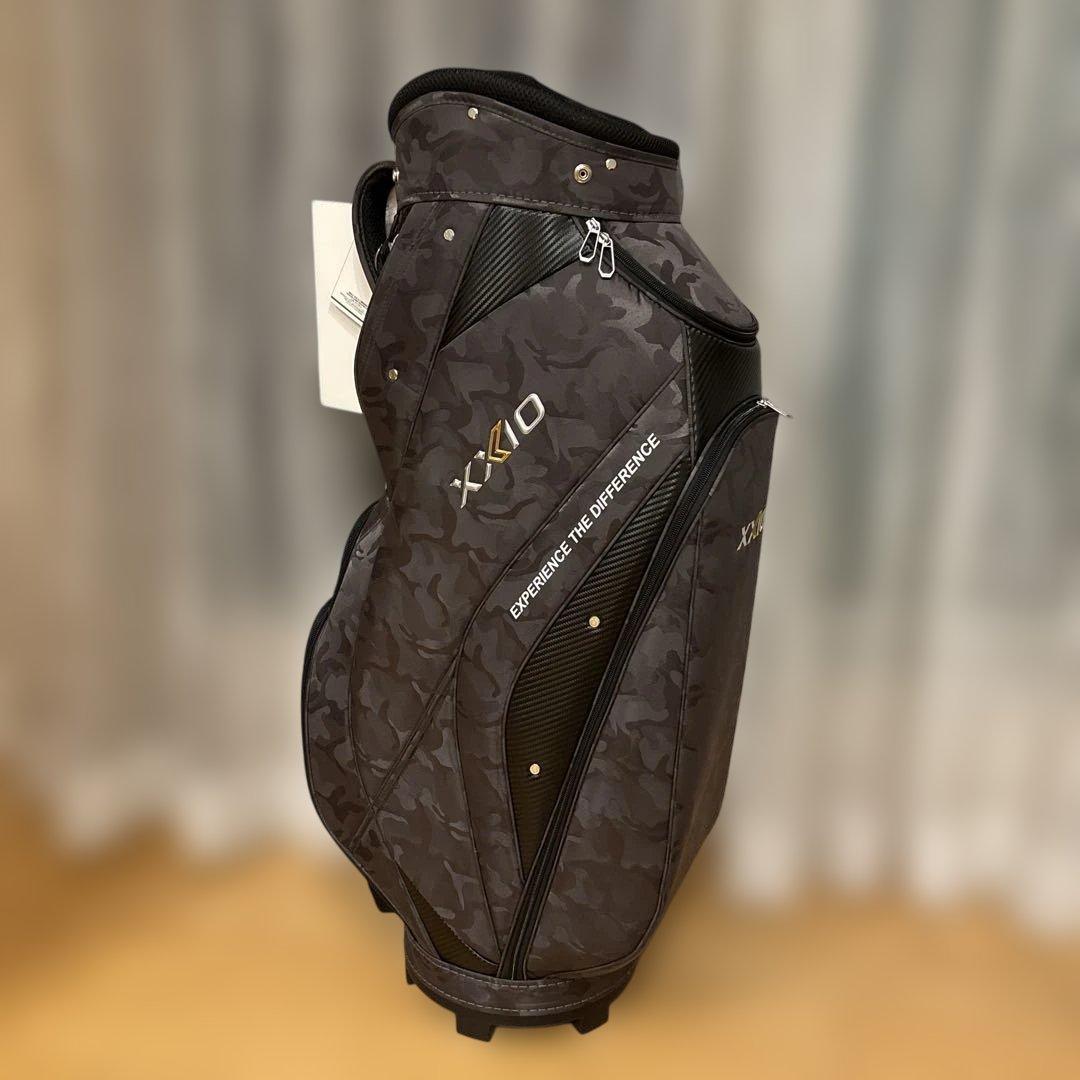 ゼクシオ　新品未使用キャディーバック ９.５インチ