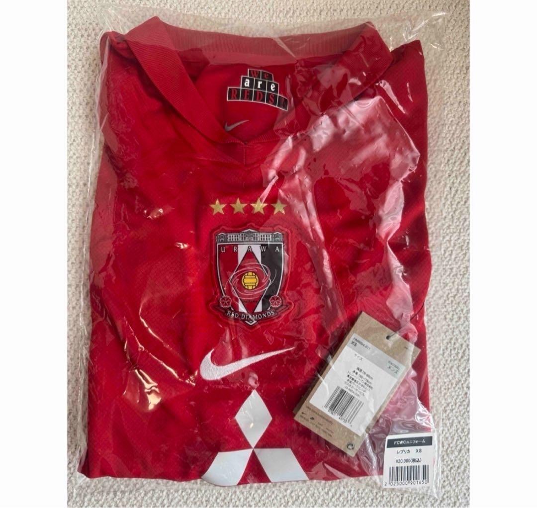 ★新品★浦和レッズ2025国旗付きCWCユニフォーム　XS お子さまにも