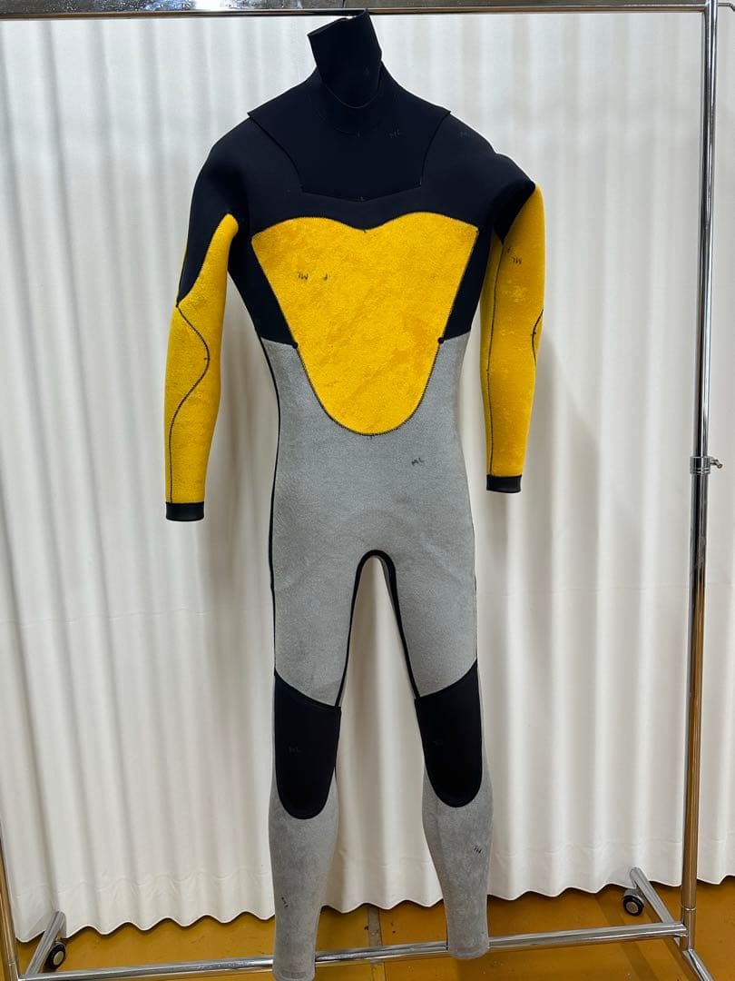 セミドライ　ロングチェストジップ　5/3mm ウェットスーツ