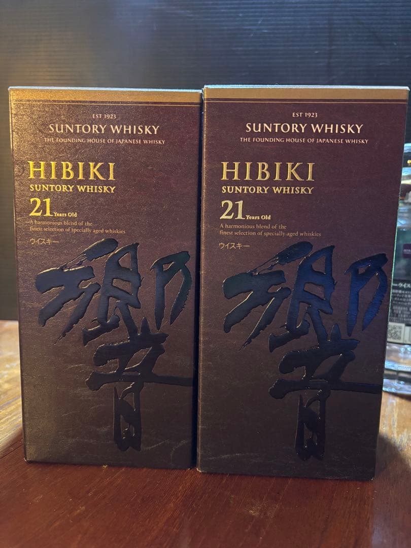 サントリー響21年　箱付き空瓶2本セットhibiki21 bottle