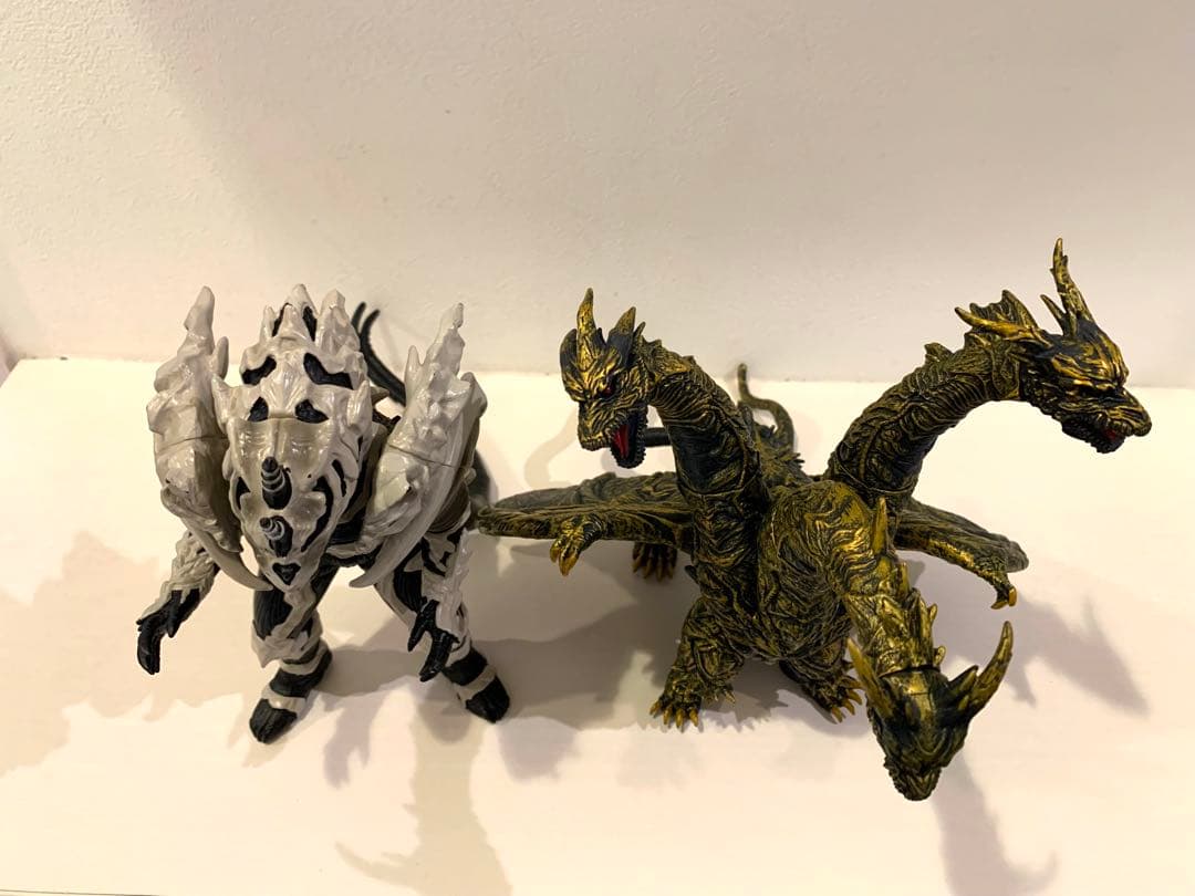 バンダイ旧ムービーモンスターシリーズ 2004モンスターX・カイザーギドラ現状品